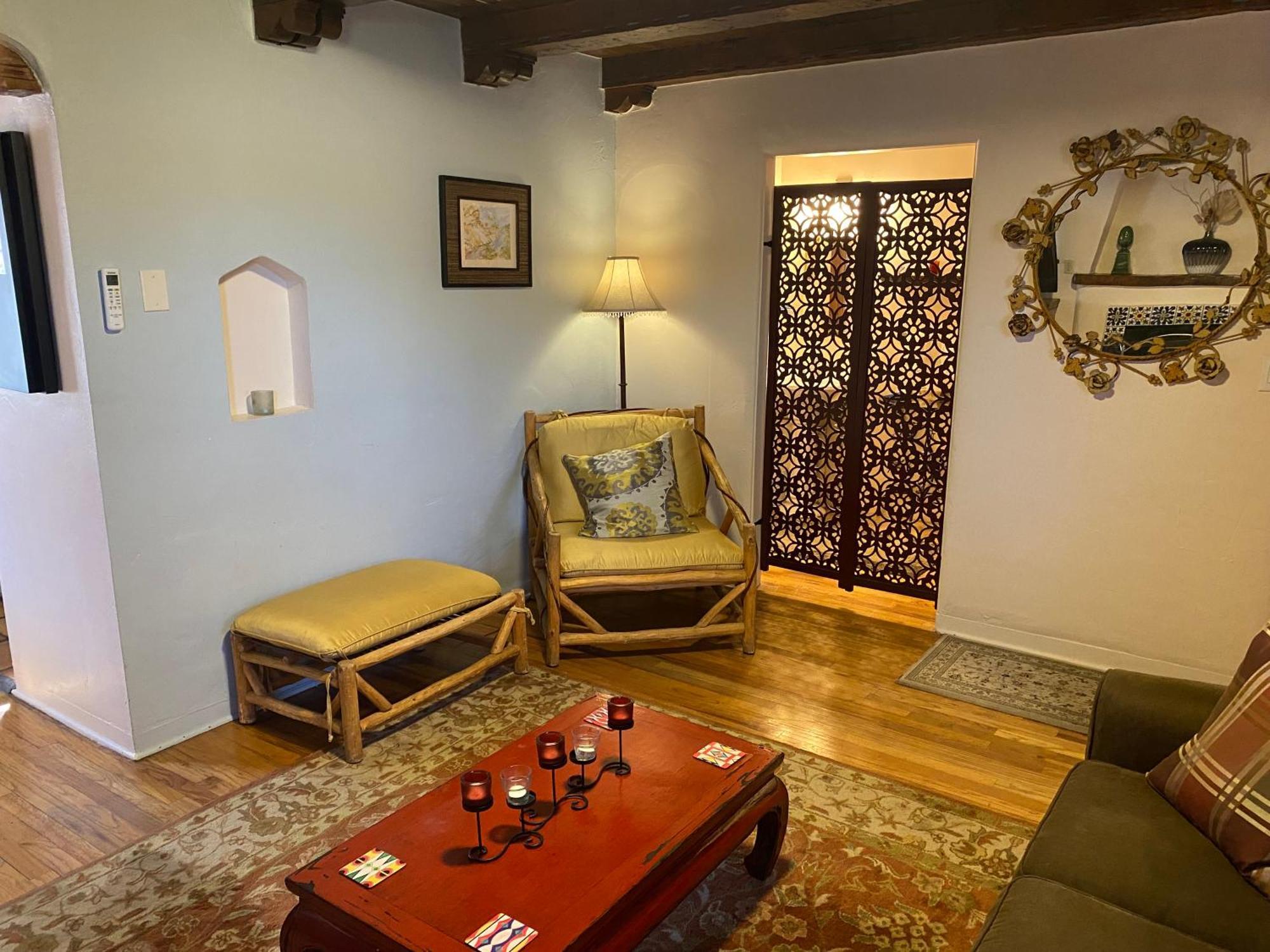 One-Bedroom Apartment,1661666439:JPEG
