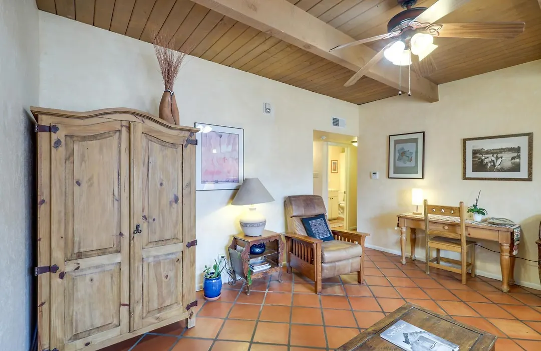 Cozy Southwest Style Santa Fe Condo!-1